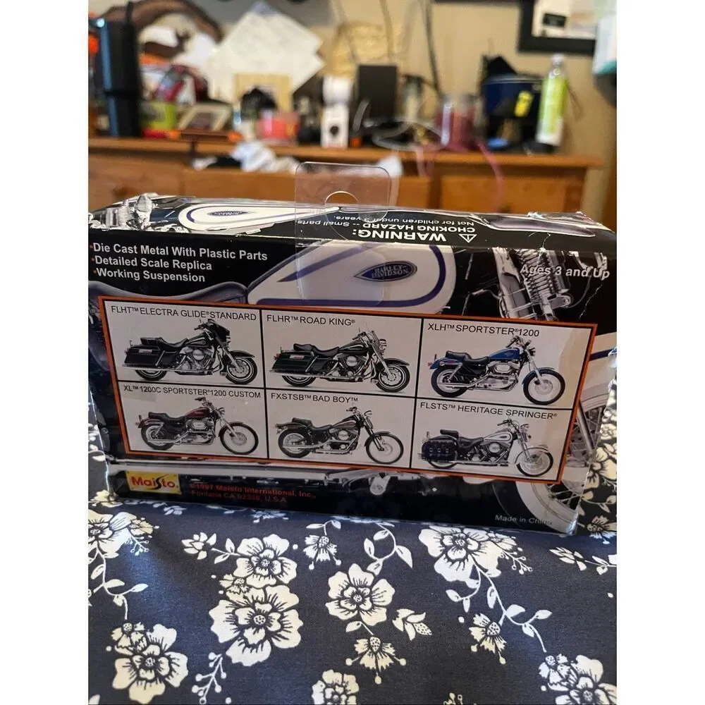 New Harley-Davidson Kids Die Cast Motorcycle Set 1:18 Set of 2